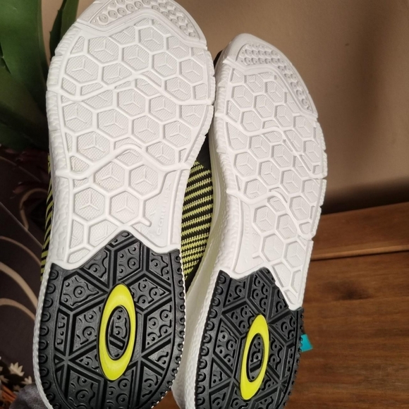 Oakley evzero Lightweight Trainers Size uk 10 Bnwt - Picture 3 of 4